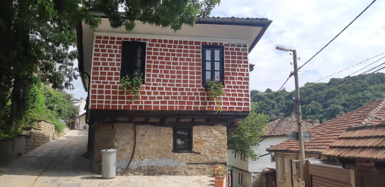 The Red Konak Veliko Tarnovo Exterior foto